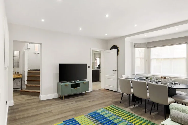 Flat Greville Road in Greater London