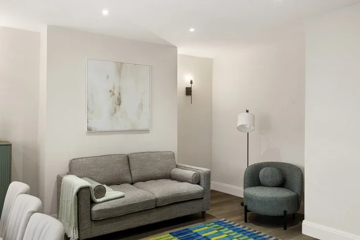 Flat Greville Road in Greater London