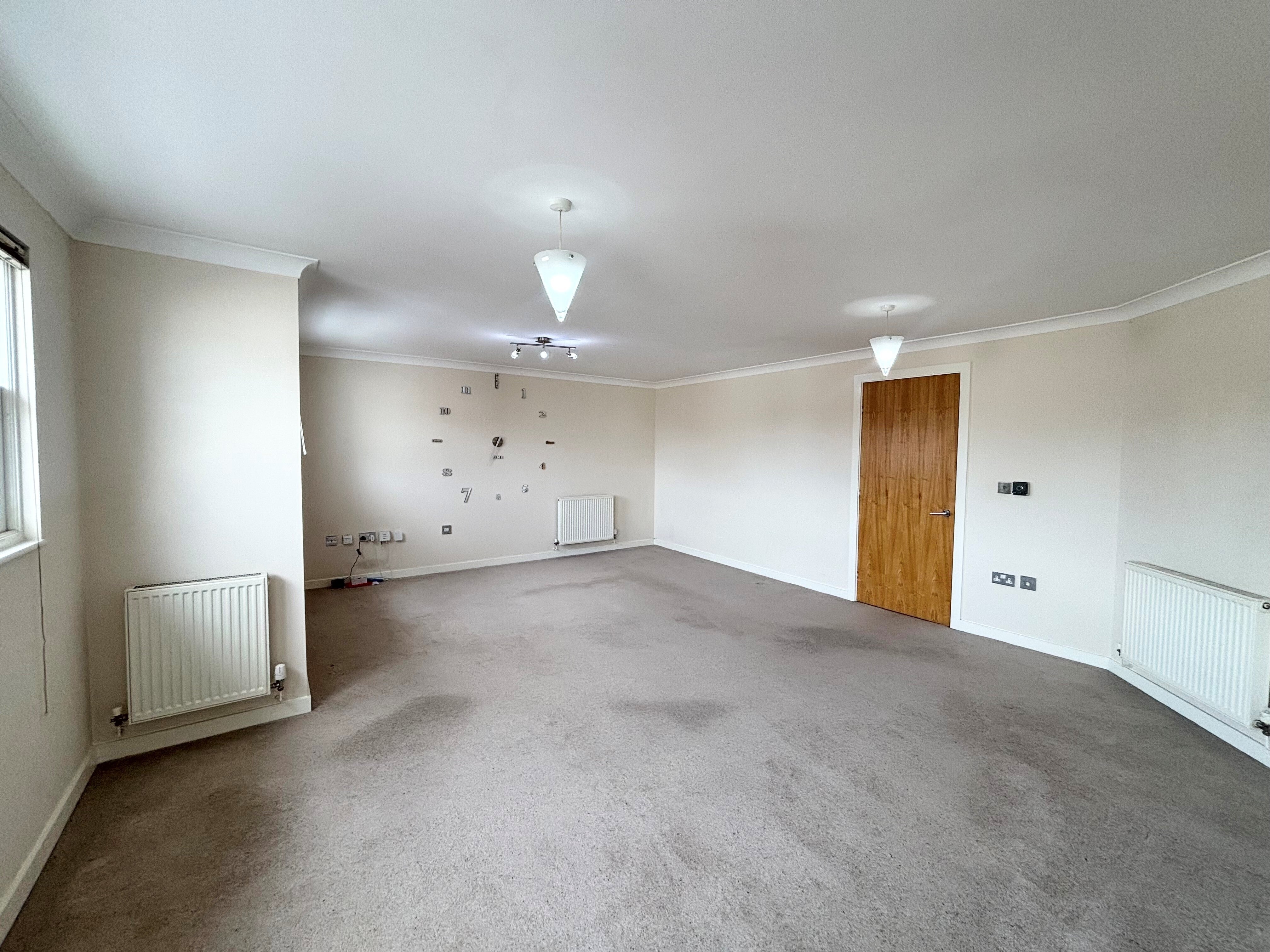 Flat Chapel Street in Royal Leamington Spa