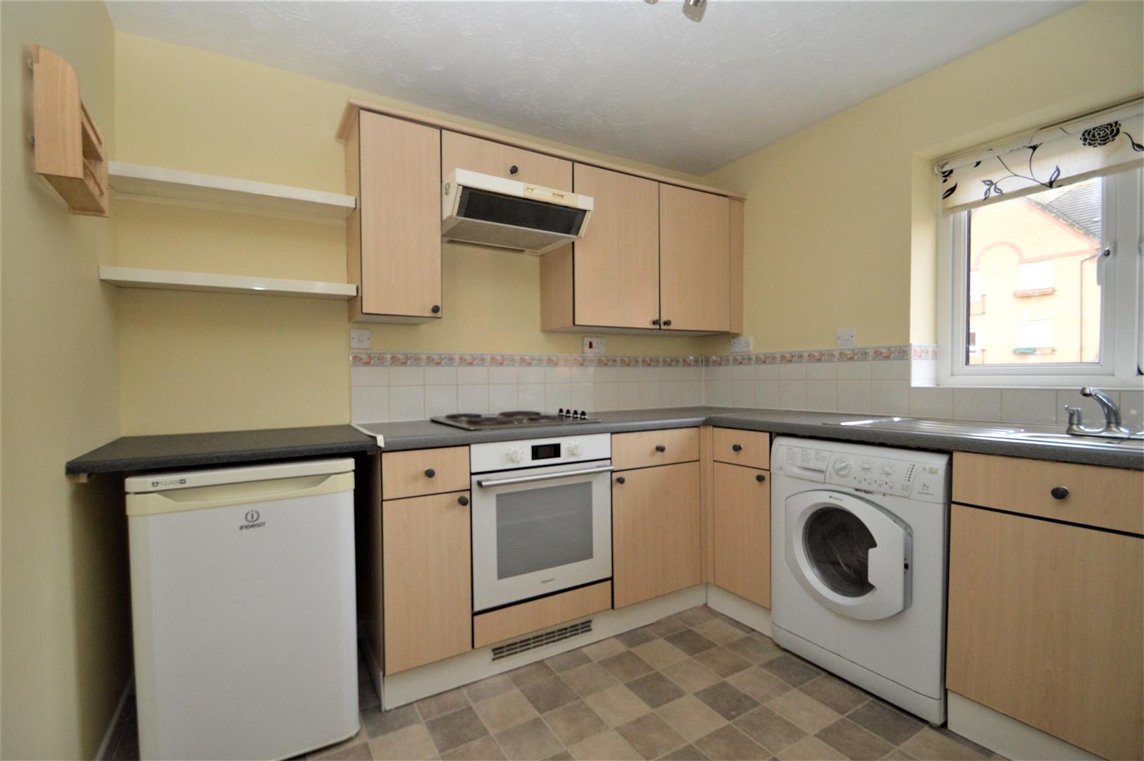 Flat Butlers Close in Bristol