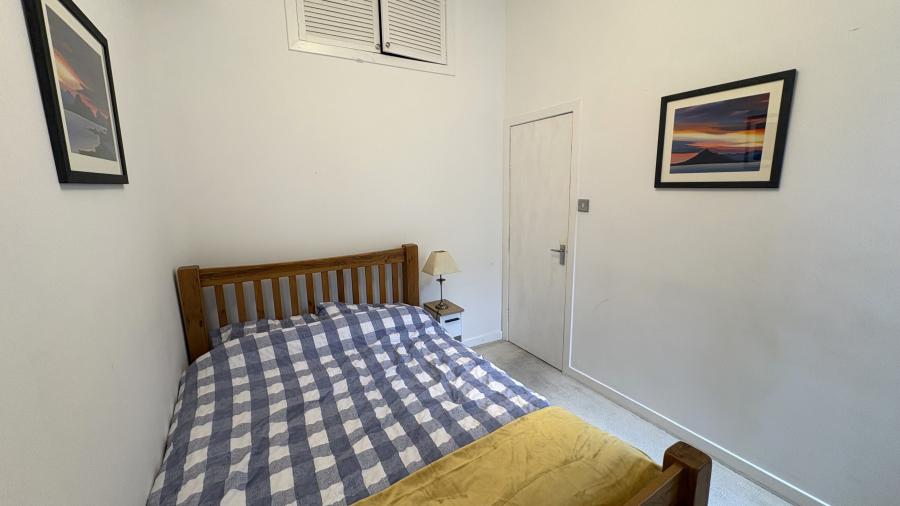 Flat Wallfield Crescent in Aberdeen City