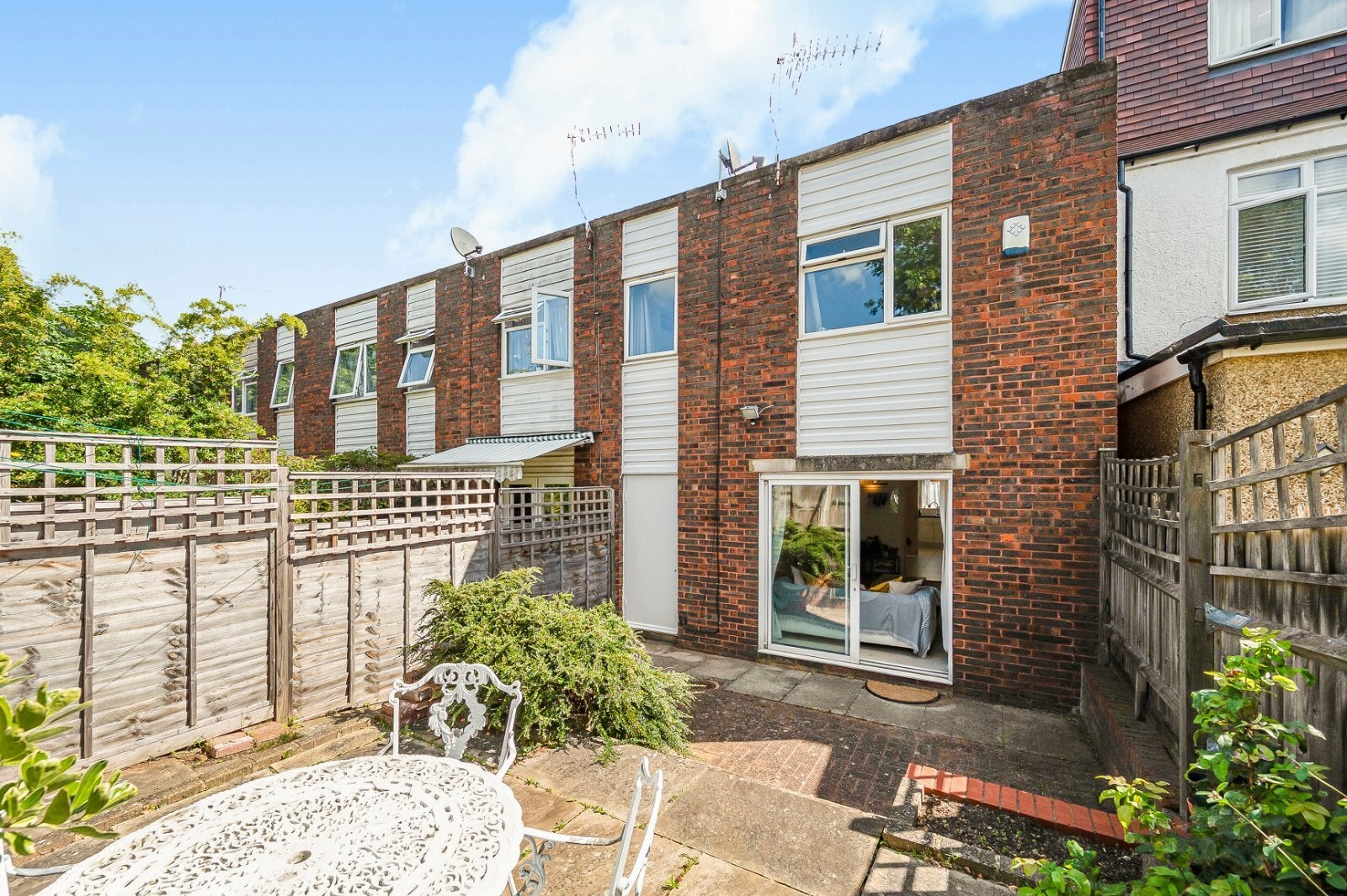 House Haldon Road in Greater London