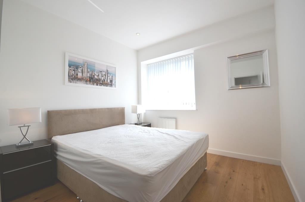 Flat Clayton Road in Greater London