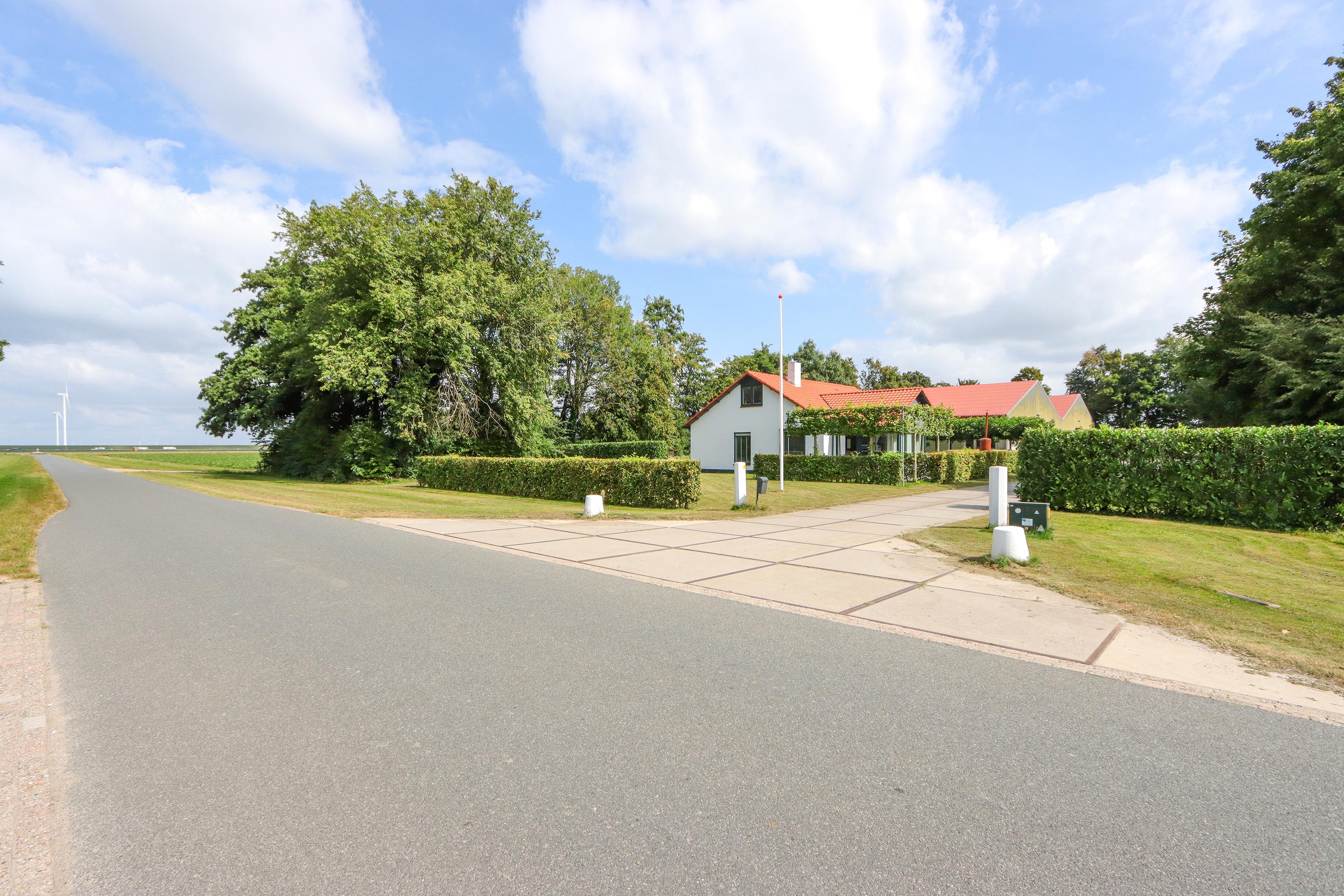 Vrijstaande woning te koop: Rivierduinweg 1, Swifterbant