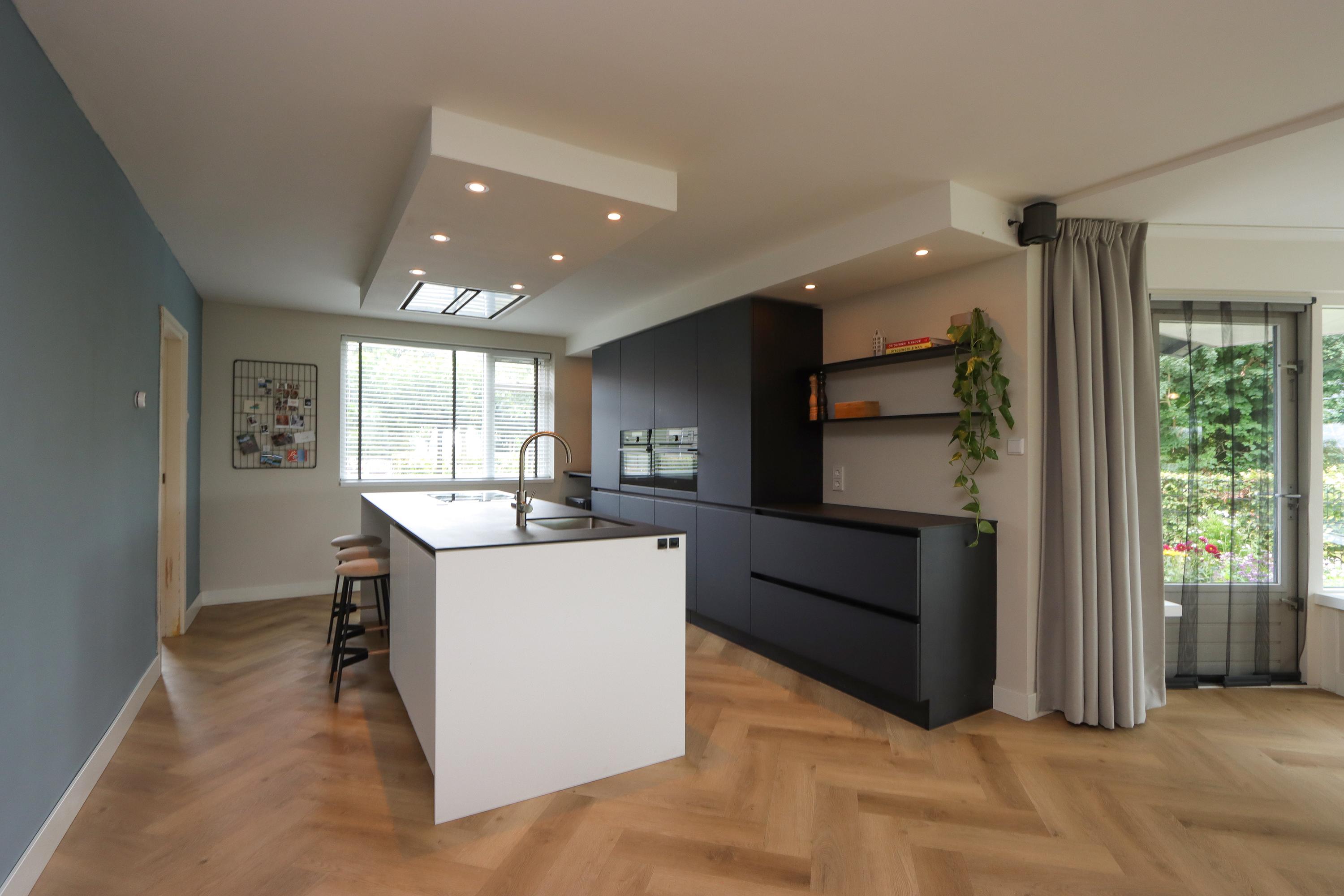 Vrijstaande woning te koop: Rivierduinweg 1, Swifterbant