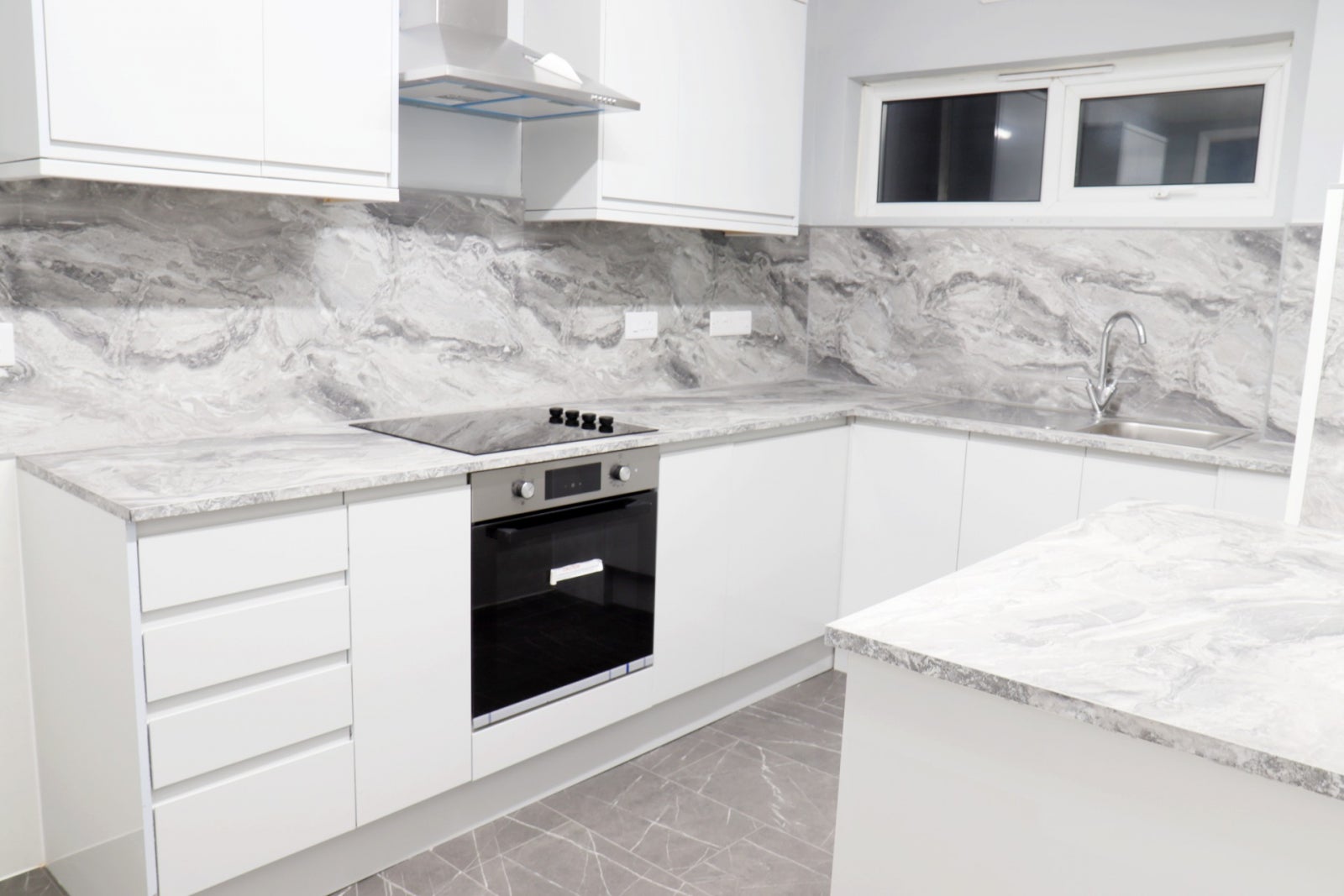 Flat Moulton Rise in Luton