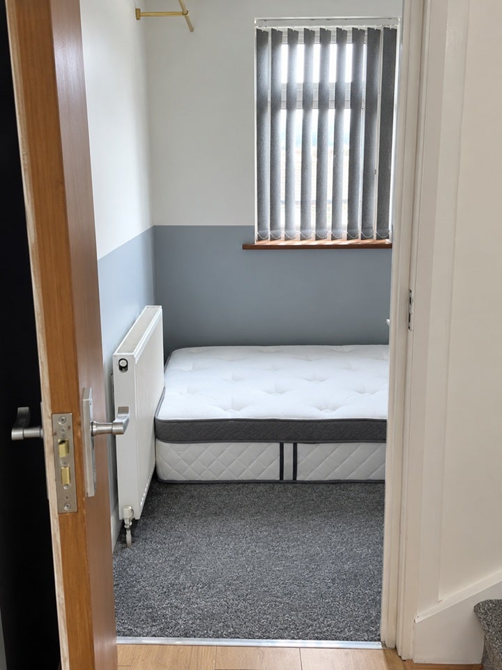 Room Derwent Drive in Greater London