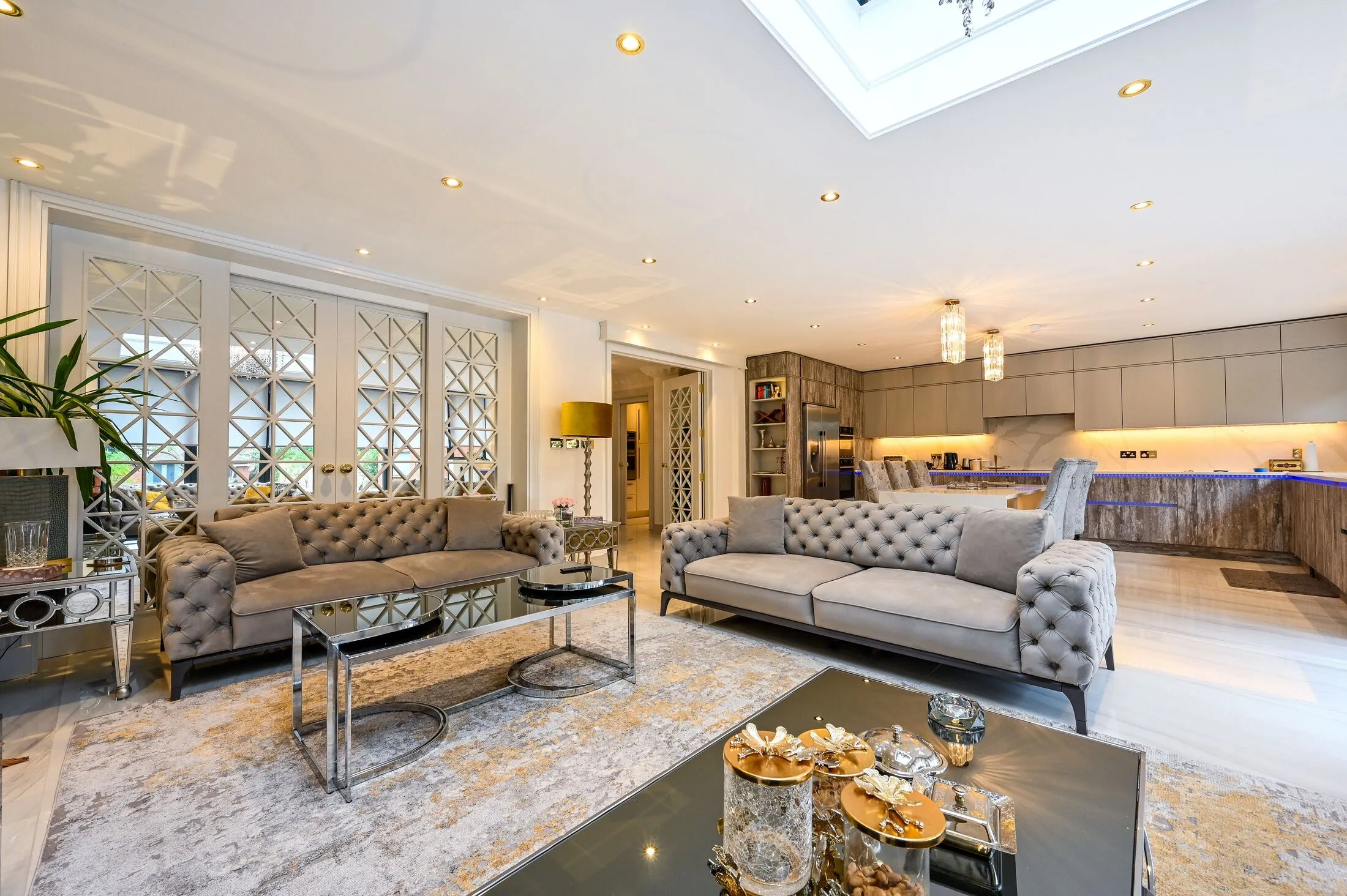 House Robin Hood Lane in Greater London