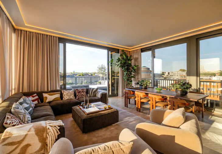 Flat Belmont Hill in Greater London