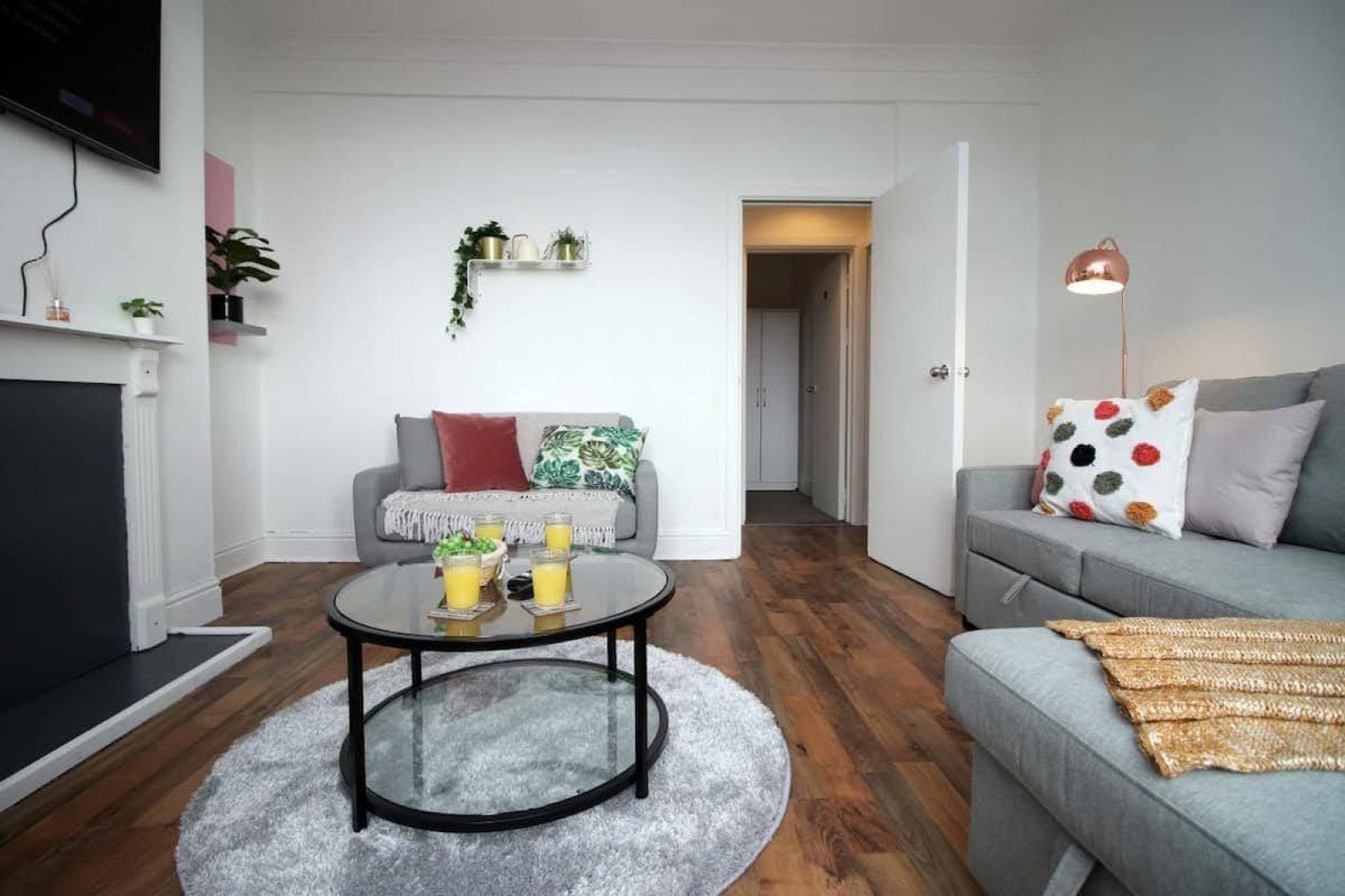 Room Picton Terrace in Swansea