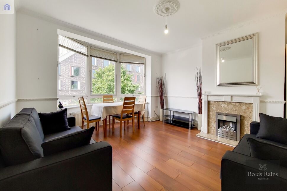 Flat McAuley Close in Greater London