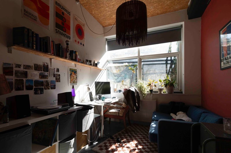 Room Seven Sisters Road in Greater London