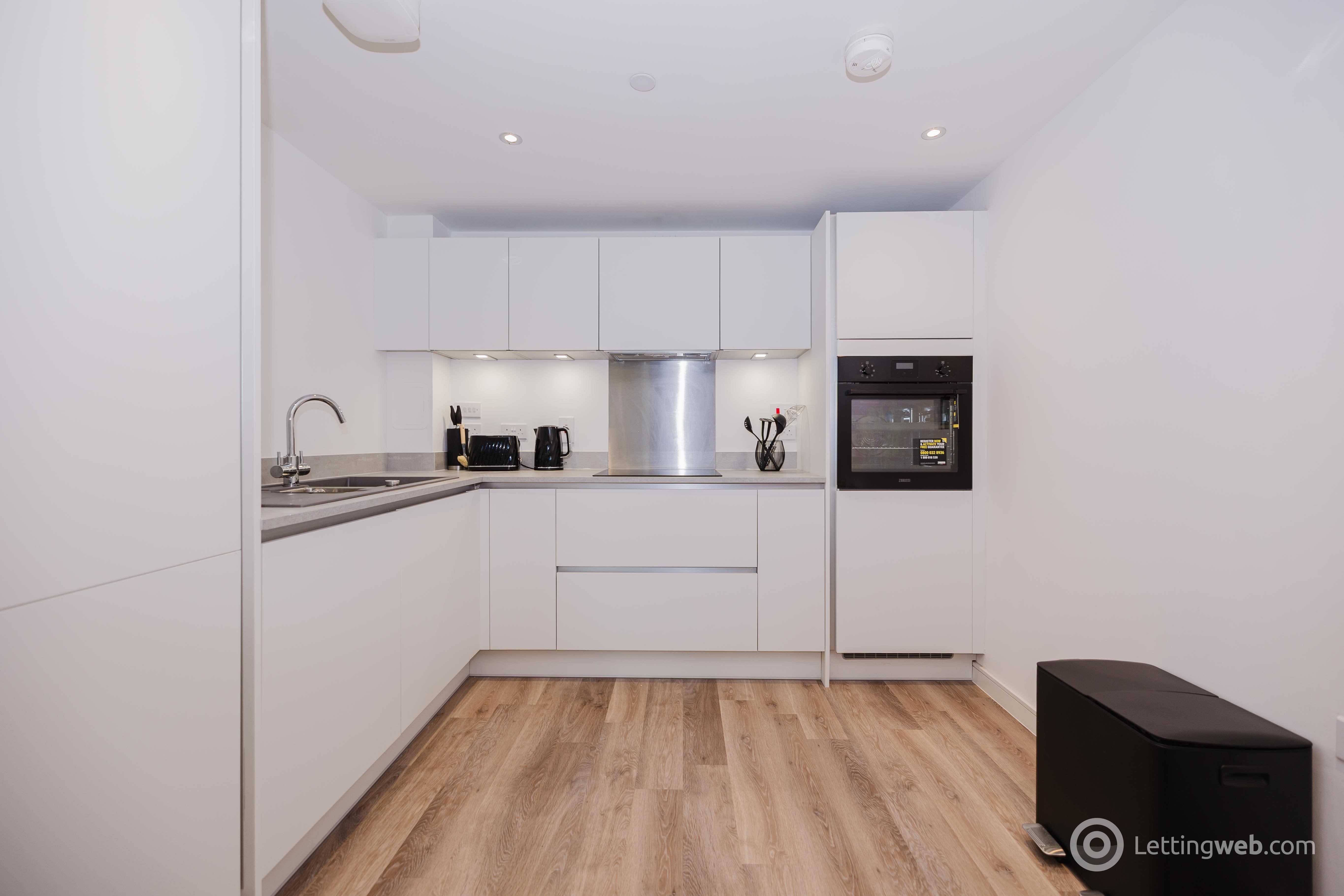 Flat Pinkhill Park in City of Edinburgh