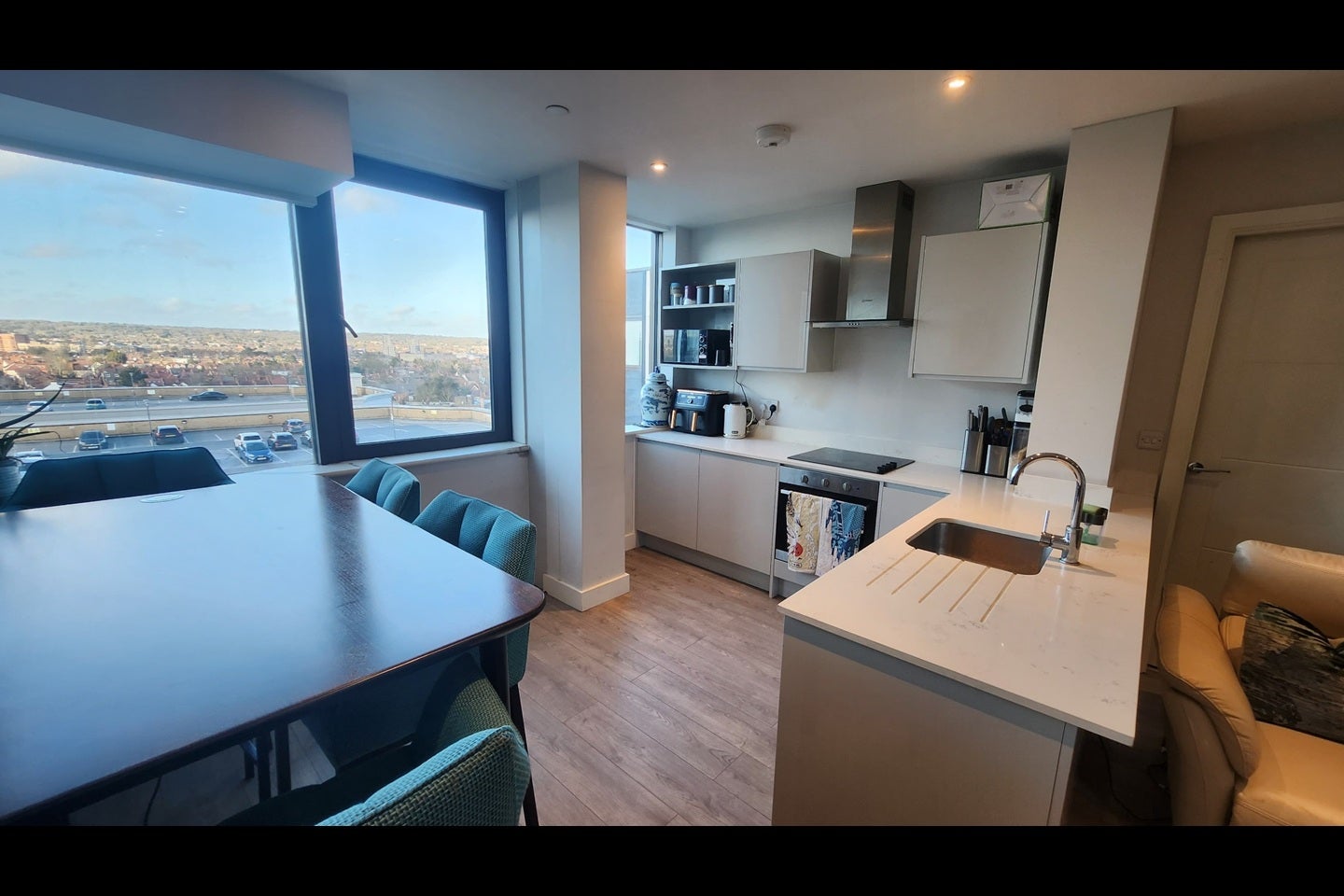 Flat Kymberley Road in Greater London