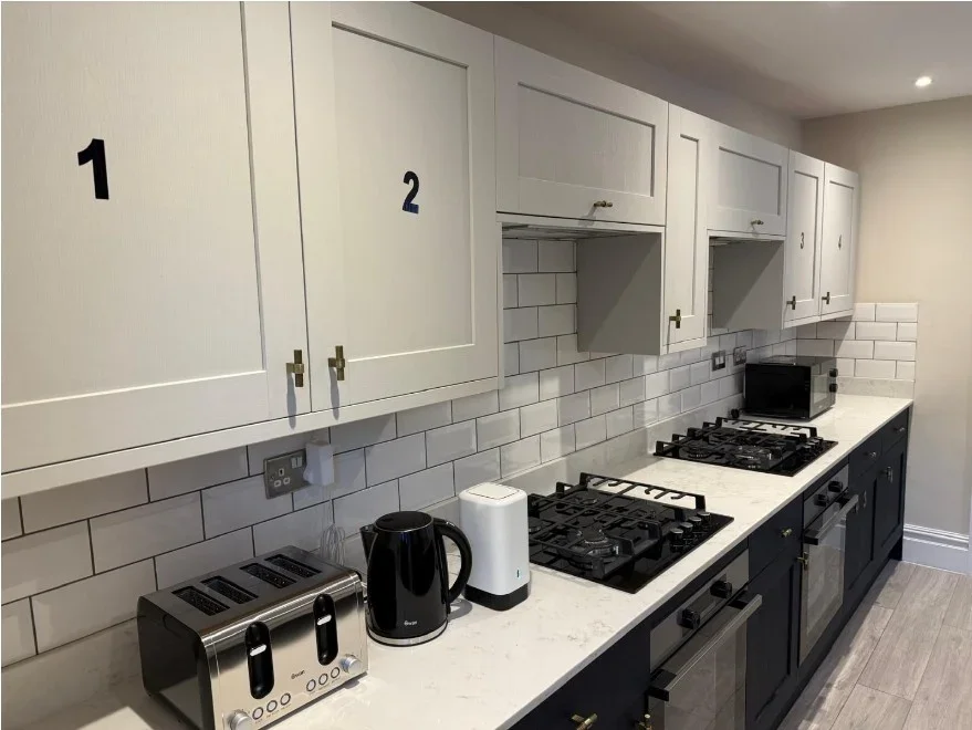 Room Hardinge Road in Ashford