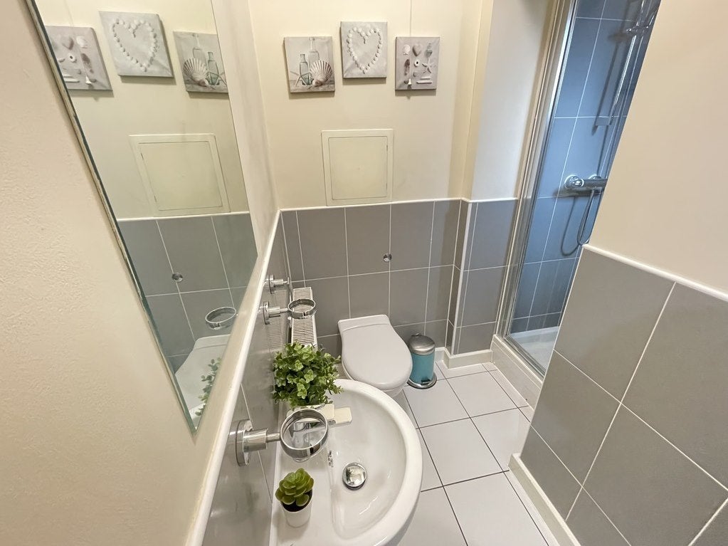 Flat Anglesea Terrace in Southampton