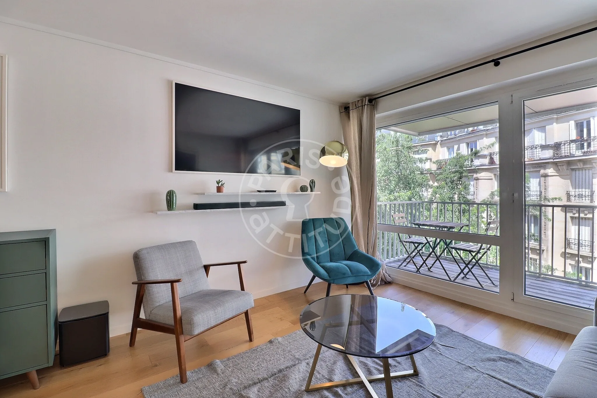 Flat Rue Jules Vallès in Paris