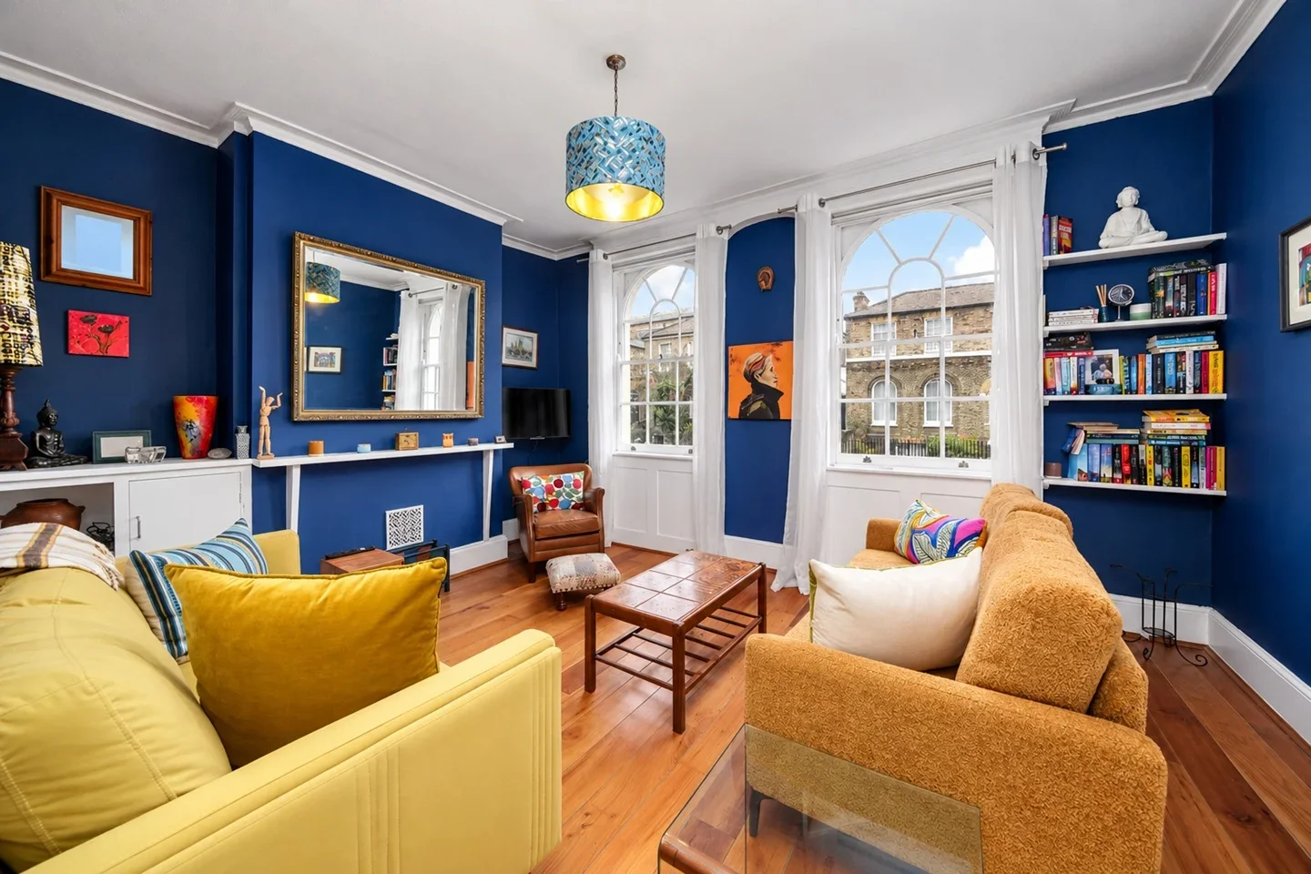 House Shepperton Road in Greater London