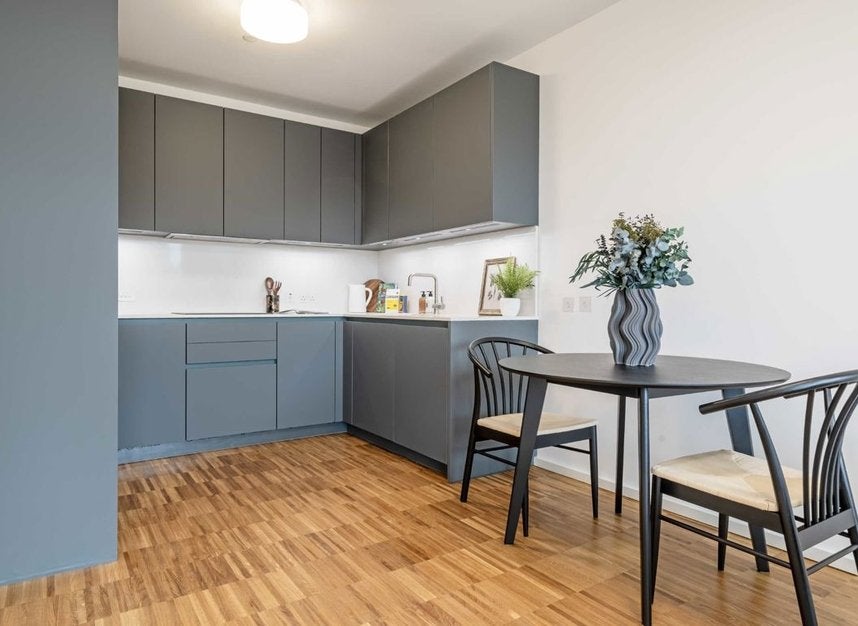 Flat Georgiana Street in Greater London