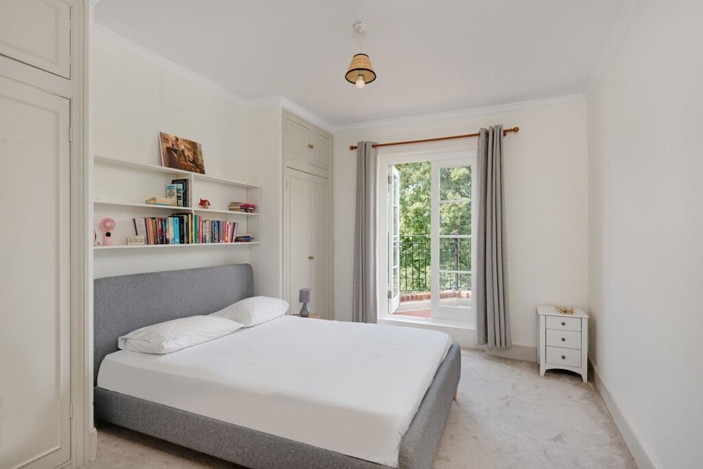 Flat East Heath Road in Greater London