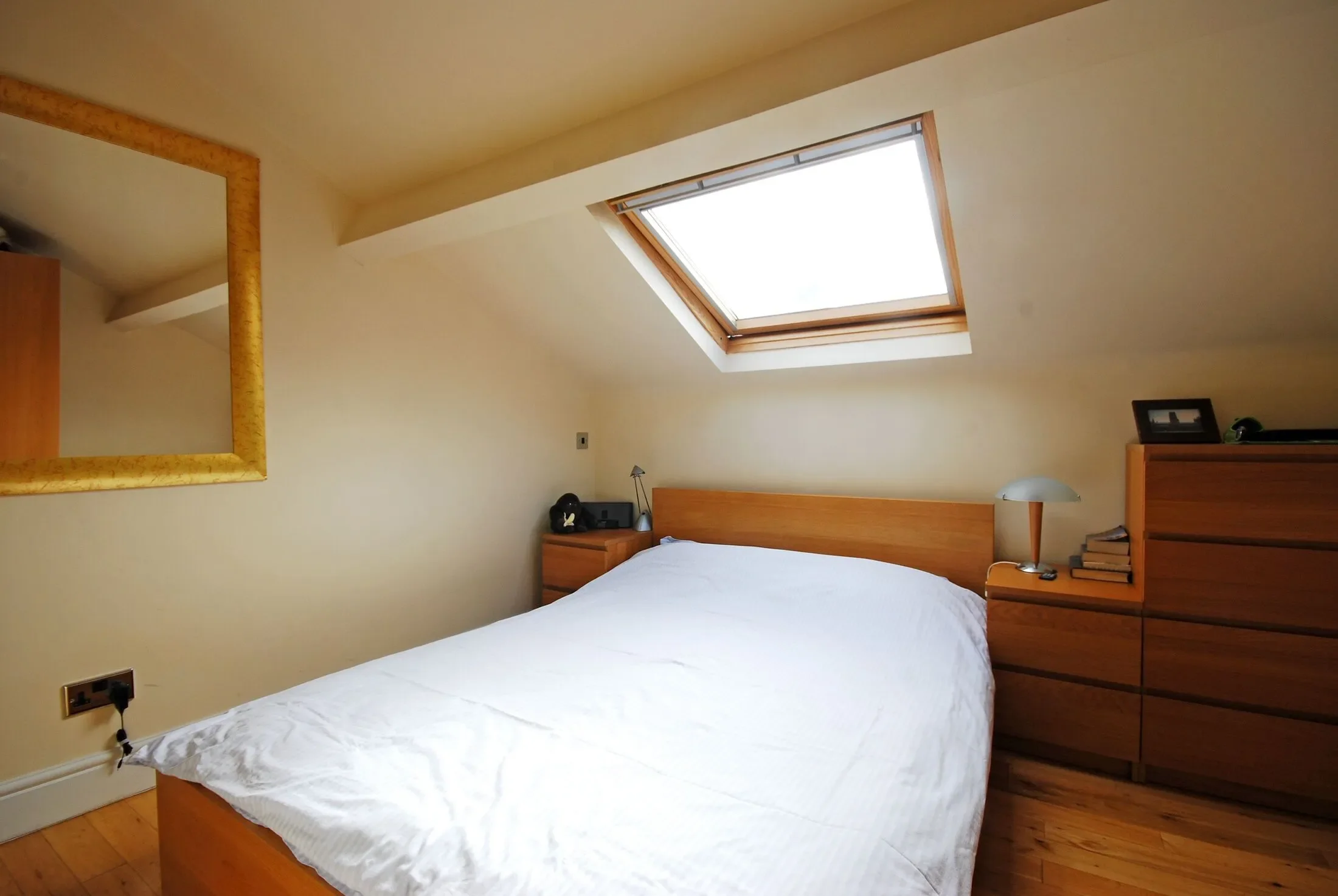 House Salisbury Mews in Greater London