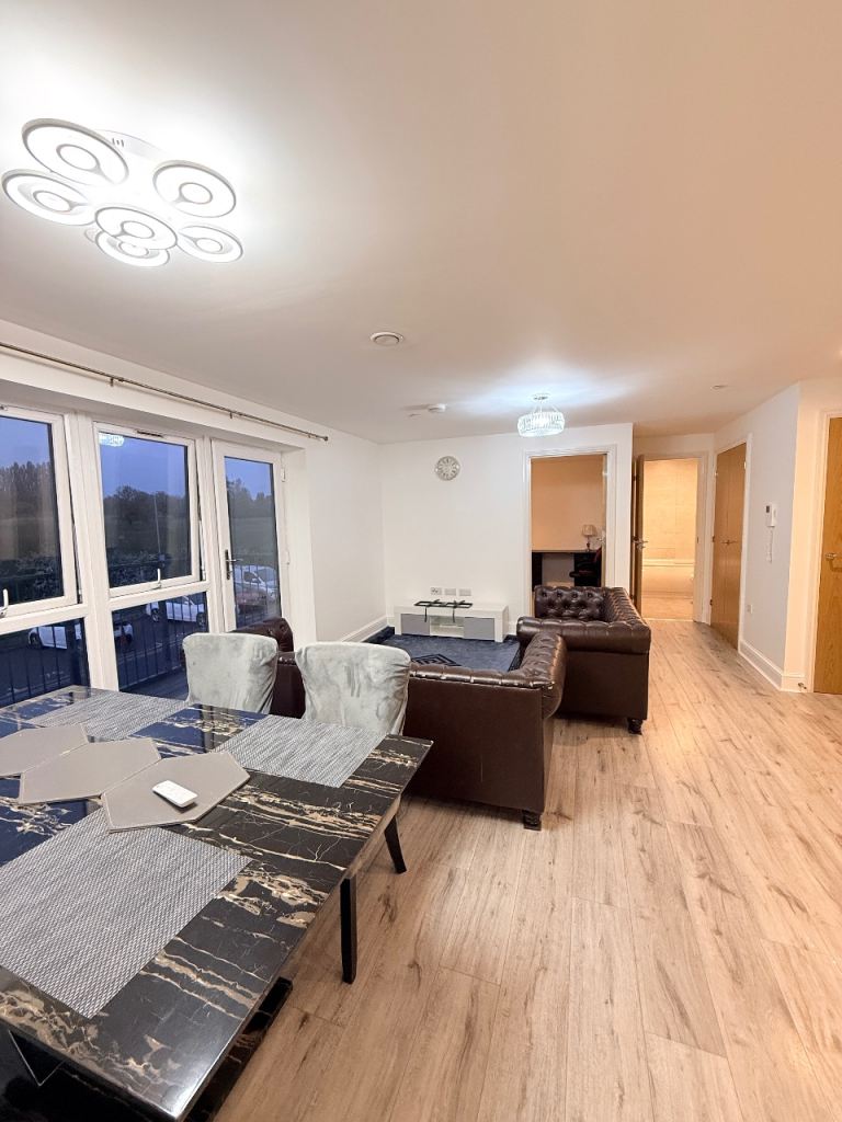Flat Newlands Road in Luton