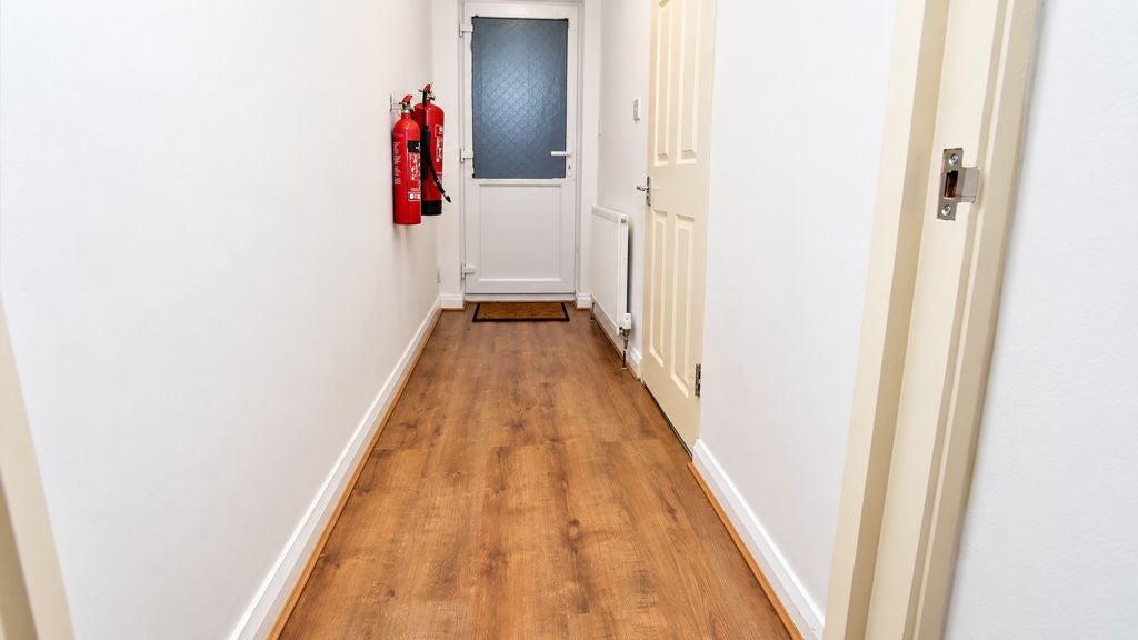 Flat Ruskin Road in Greater London