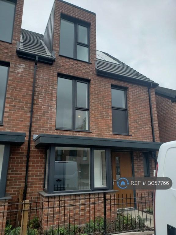 House Brunel Avenue in Salford