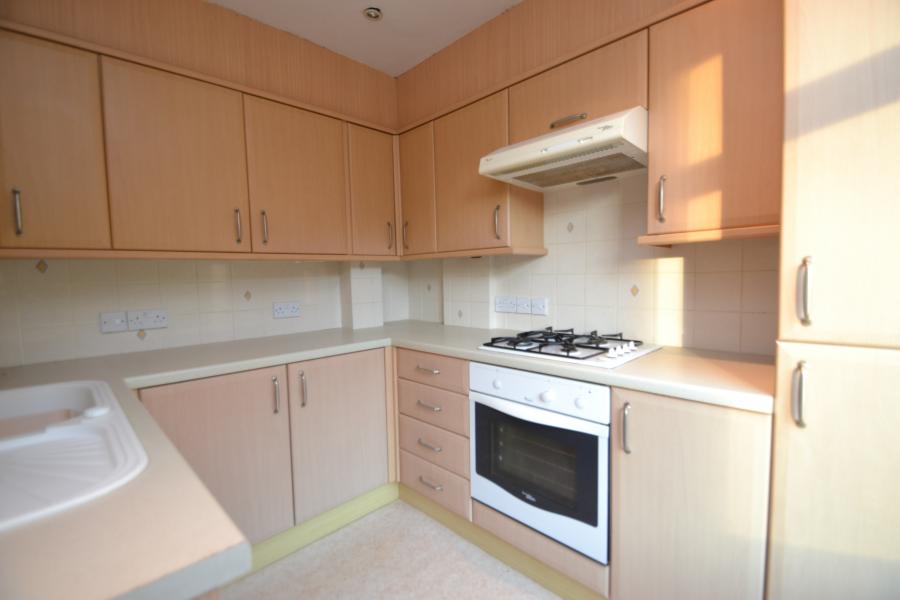 Flat Gledhow Valley Road in Leeds