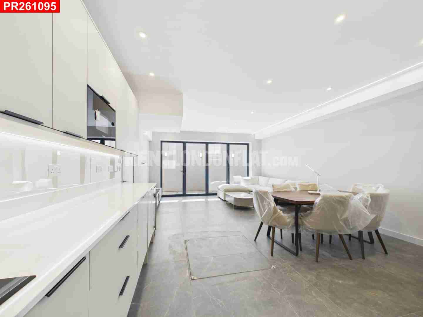 Flat Chatsworth Road in Greater London