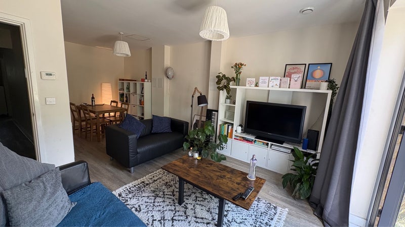 Room Fisher Close in Greater London