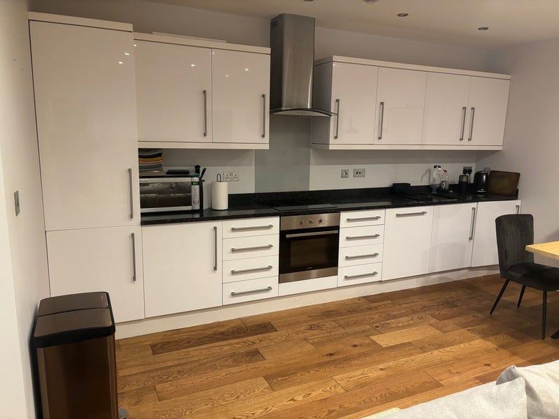 Room Arodene Road in Greater London