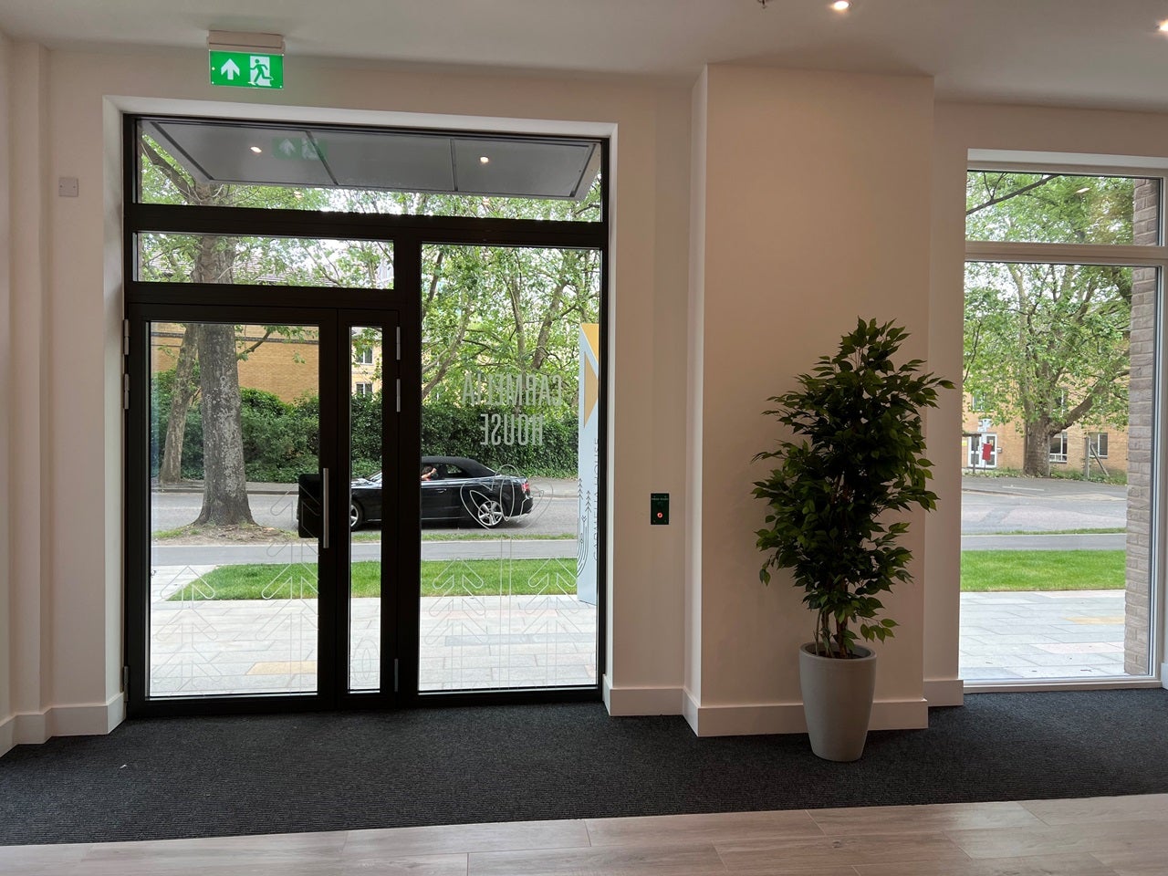 Flat Chancellor Place in Greater London