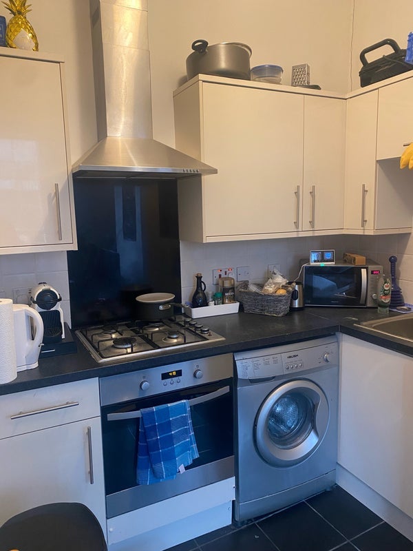 Room Bermondsey Street in Greater London