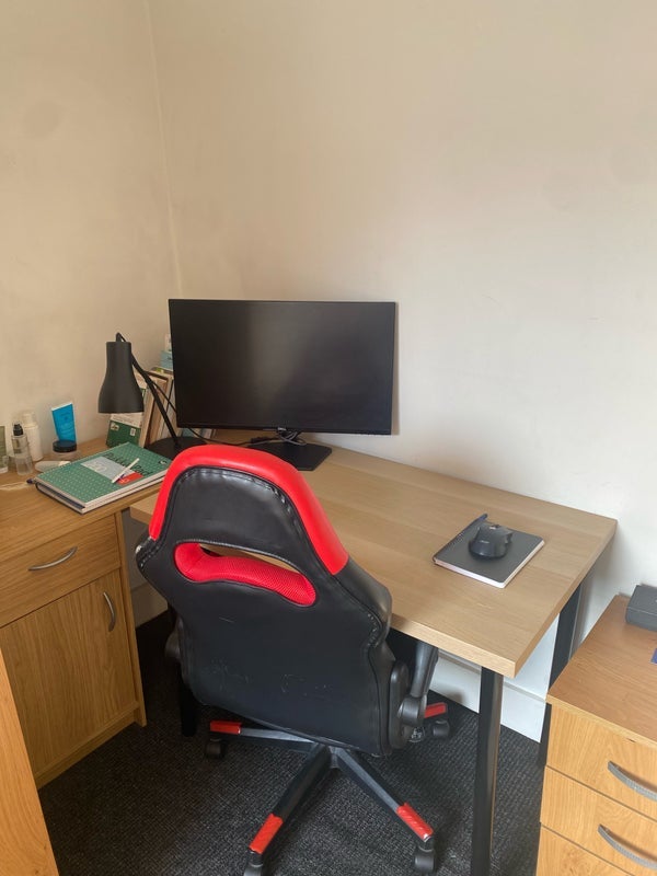 Room Bermondsey Street in Greater London