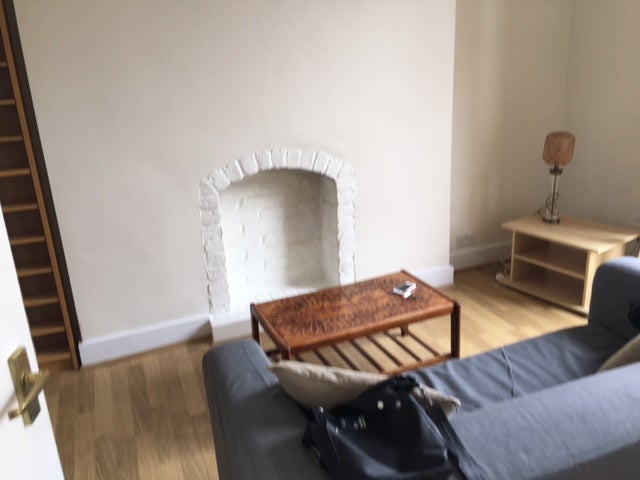 Flat Haverstock Hill in Greater London