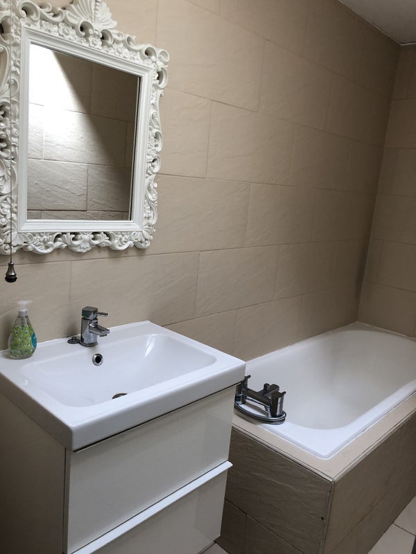 Room Tilney Gardens in Greater London