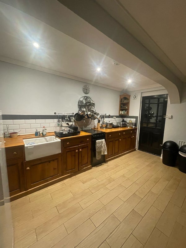 Room Tilney Gardens in Greater London