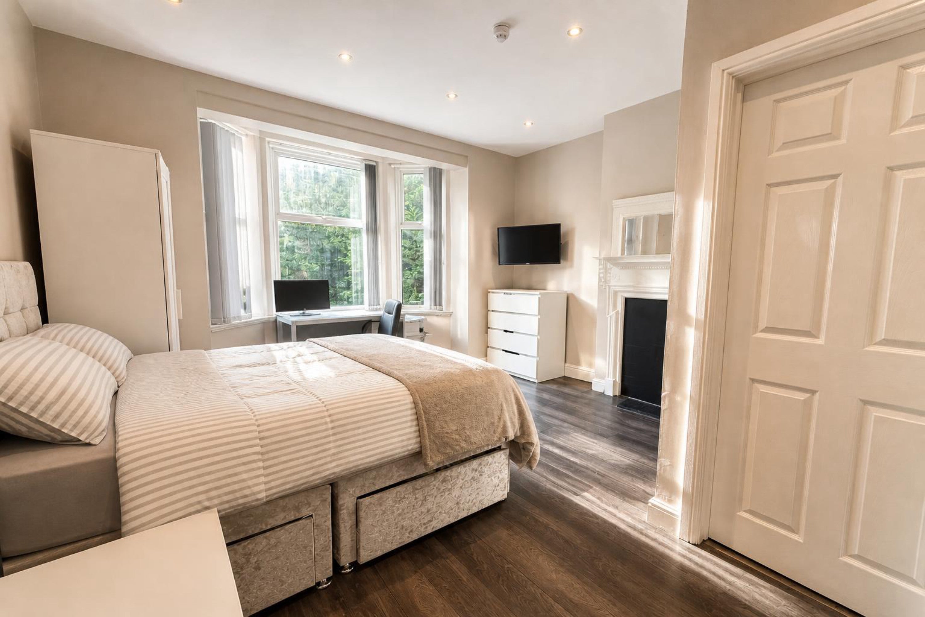 Room Derby Road in Nottingham