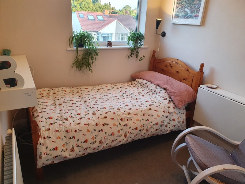 Room Shaldon Road in Bristol