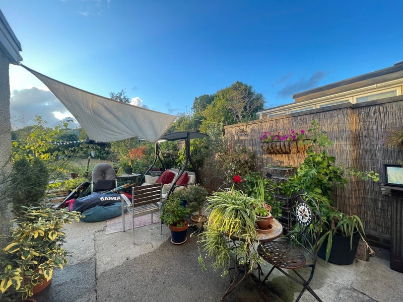 Room Shaldon Road in Bristol