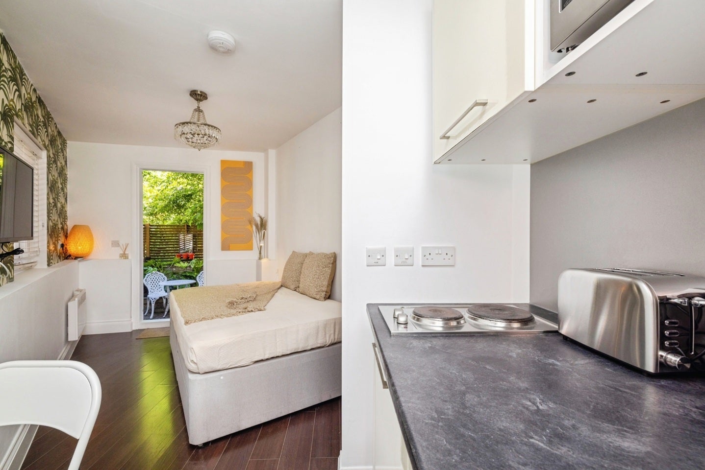 Flat Hurdwick Place in Greater London