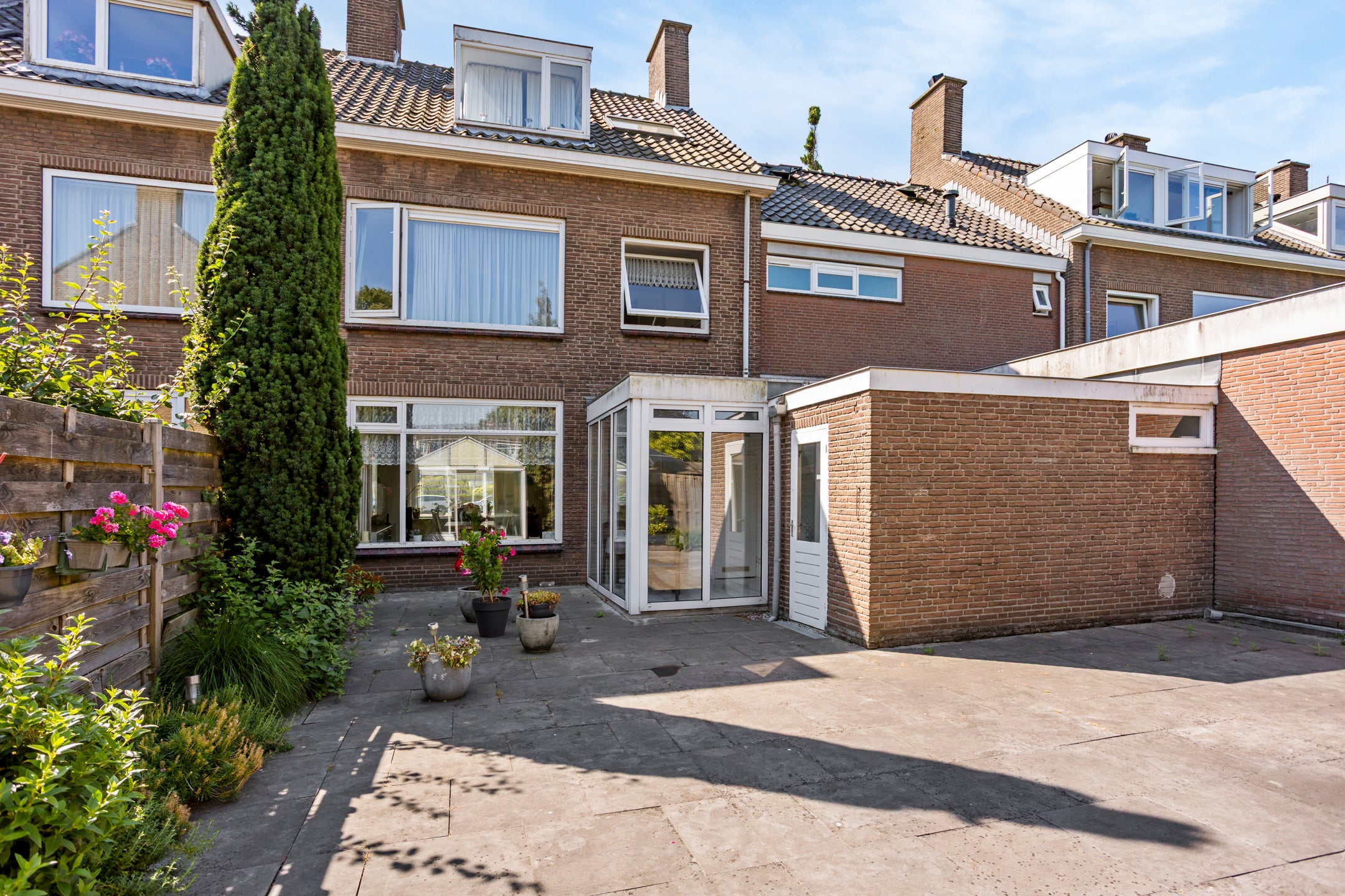 Tussenwoning te koop: Sir Winston Churchilllaan 382, Rijswijk