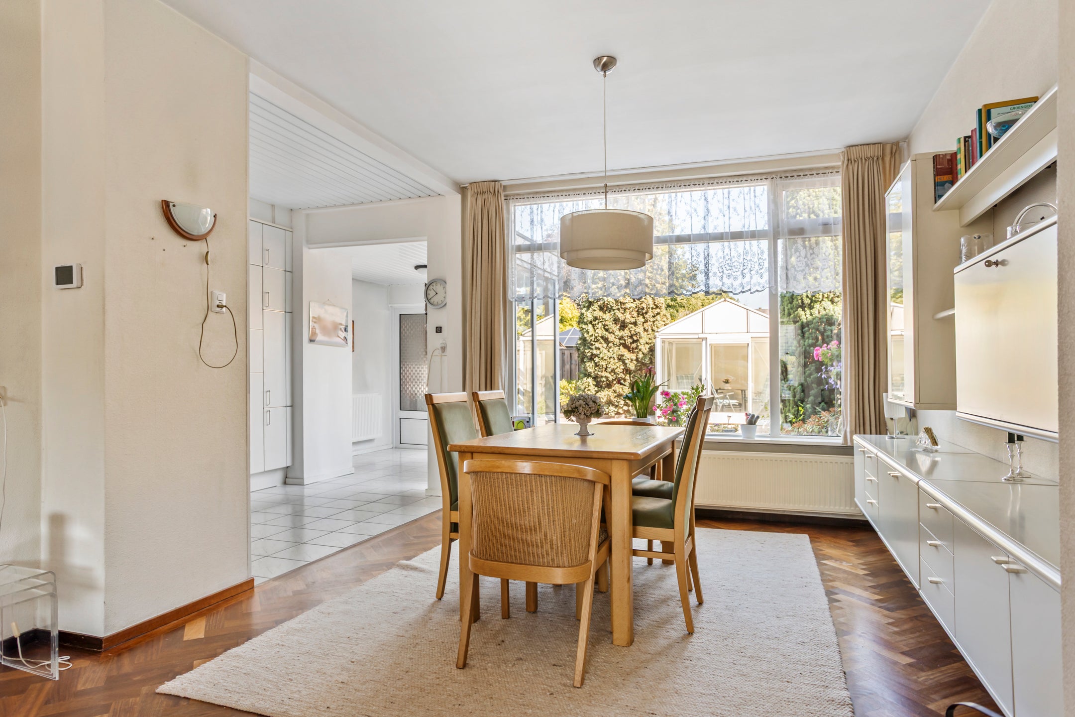Tussenwoning te koop: Sir Winston Churchilllaan 382, Rijswijk