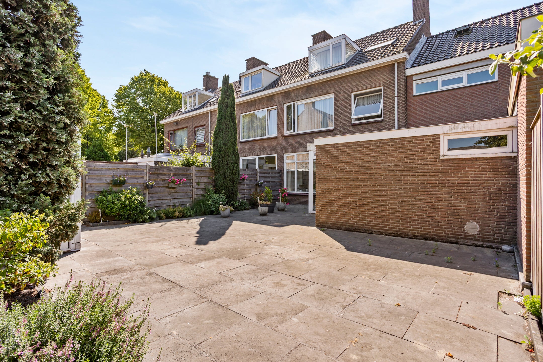 Tussenwoning te koop: Sir Winston Churchilllaan 382, Rijswijk