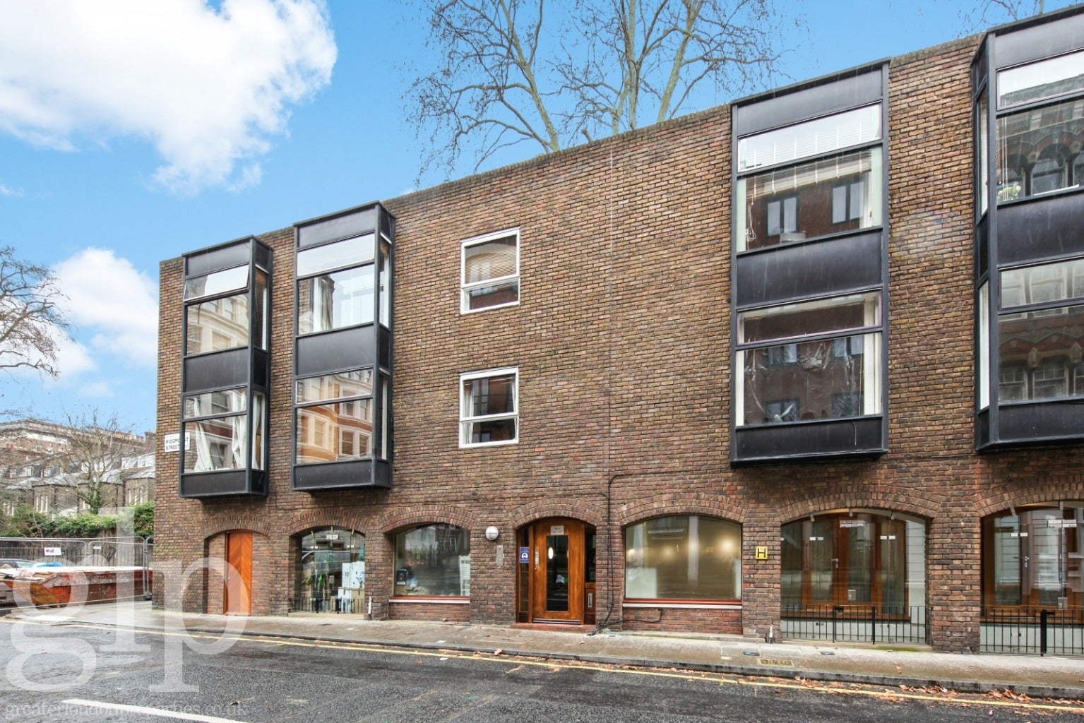Flat Ridgmount Street in Greater London