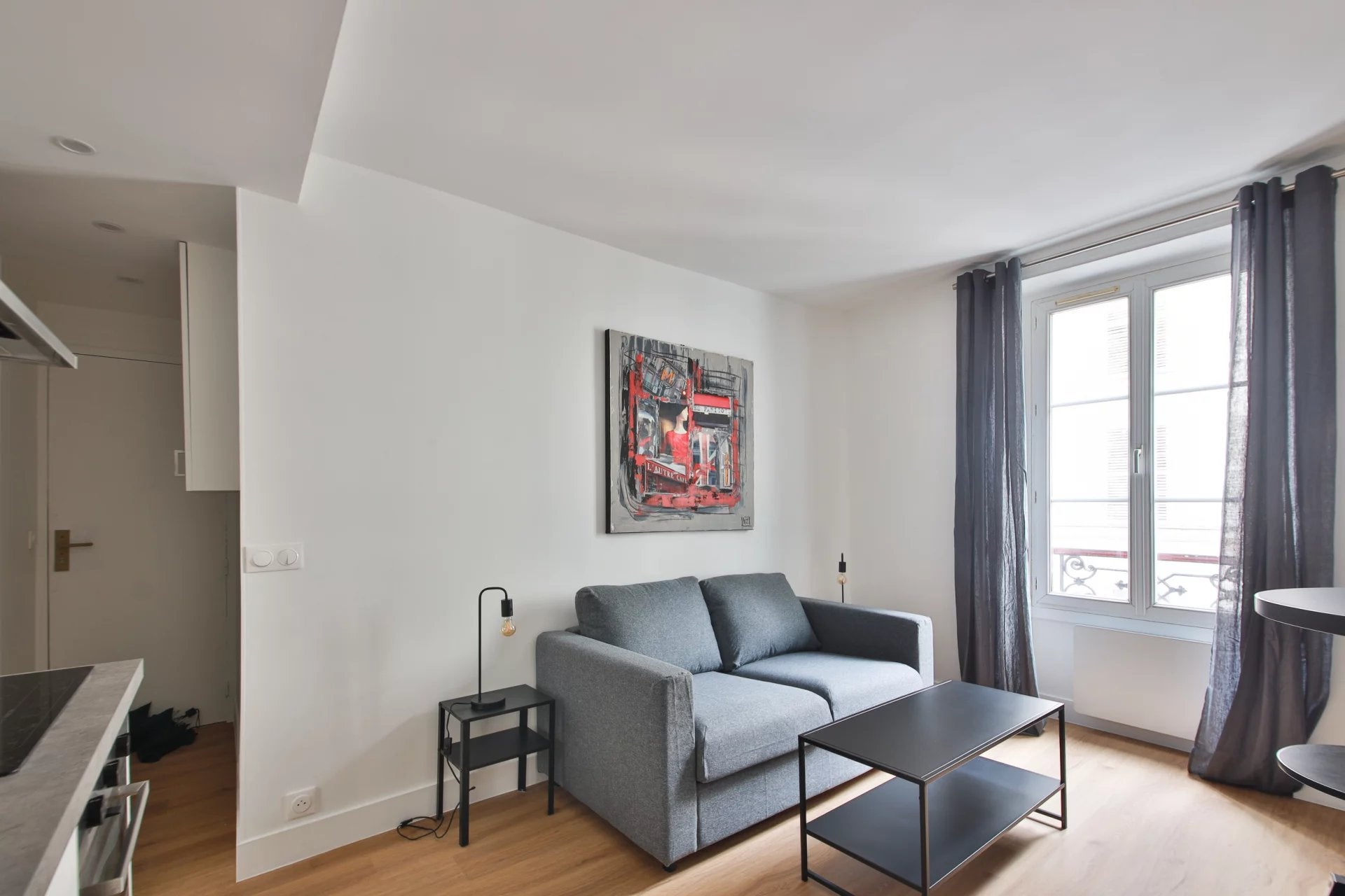 Flat Rue Claude Pouillet in Paris
