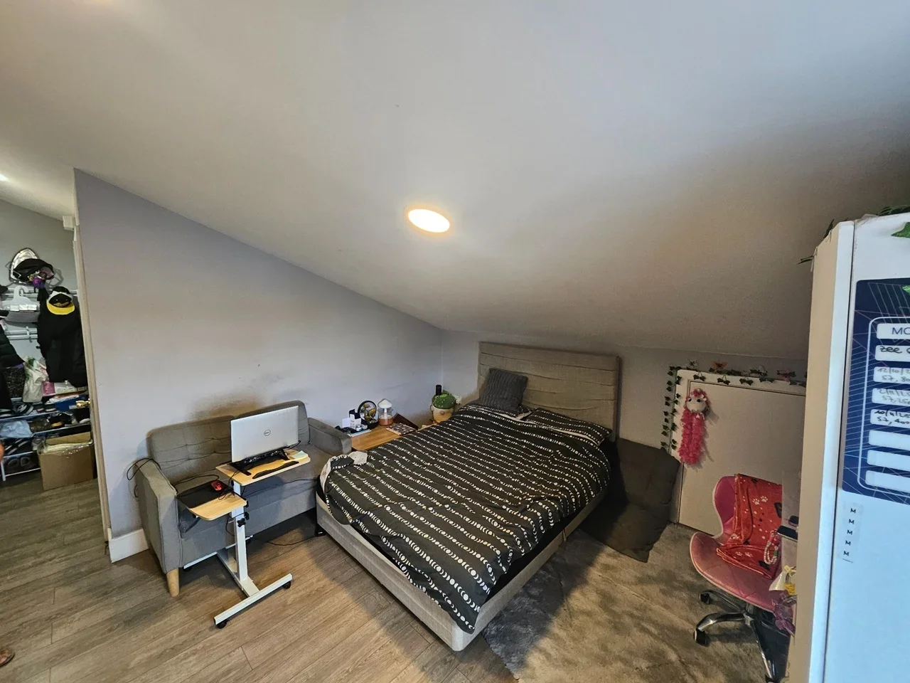 Flat Bideford Road in Greater London