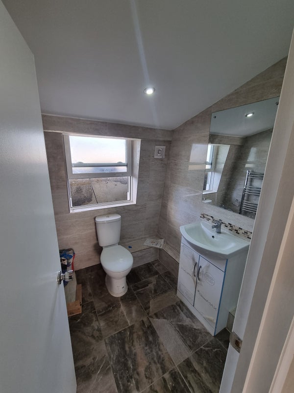 Room Studley Road in Greater London
