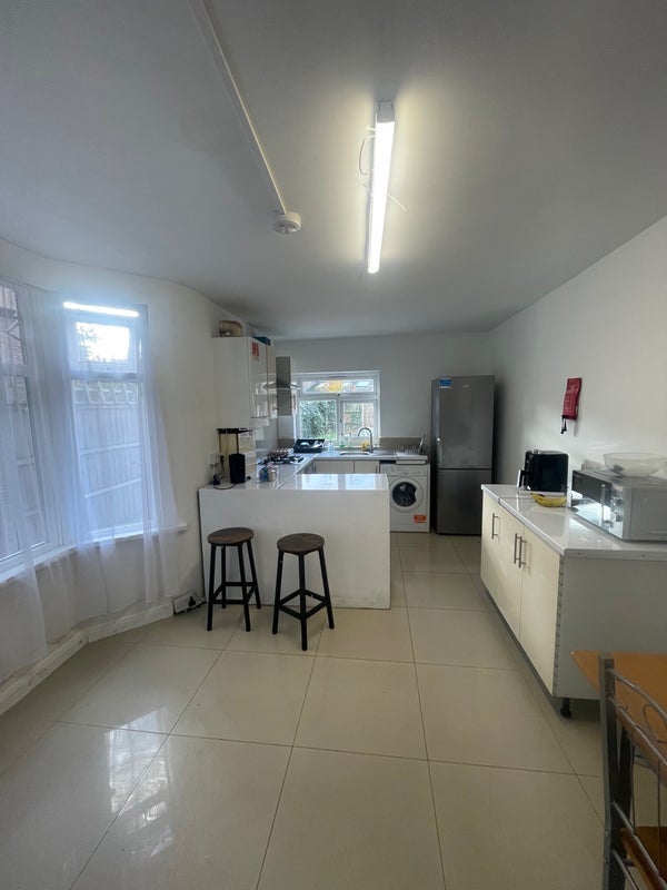 Room Shortlands Road in Greater London
